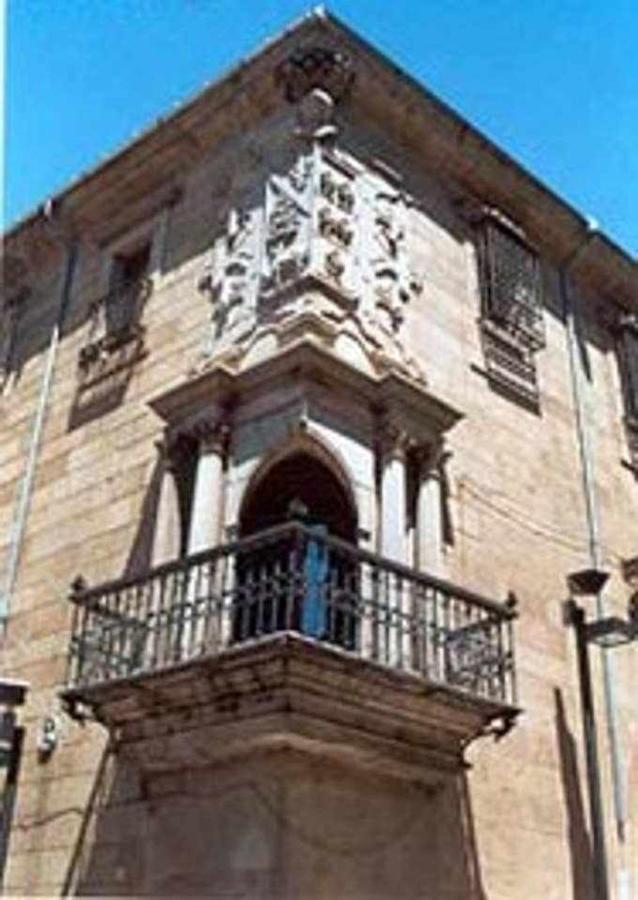Апартаменты Plasencia Santa Ana Экстерьер фото